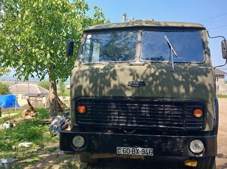 MAZ 5549 1983