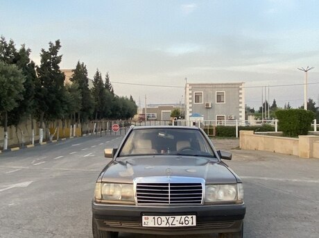 Mercedes 190 1990