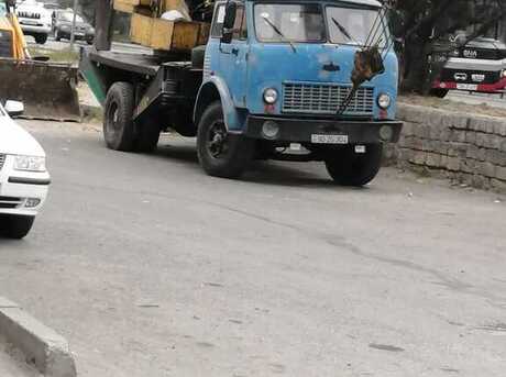 MAZ  1989
