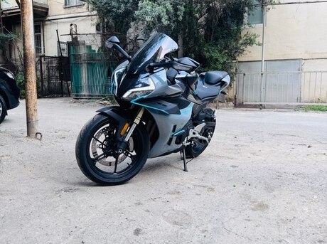 CFMOTO 450 SR-S
