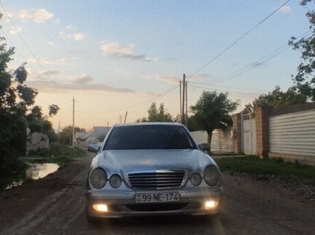 Mercedes E 290 1999