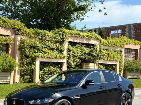 Jaguar XE 2017
