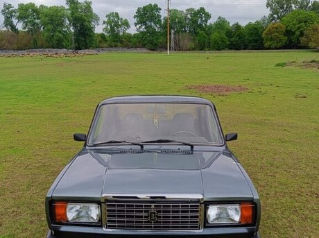 LADA (VAZ) 2107 2010