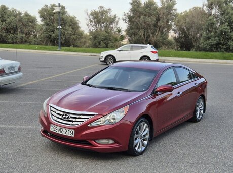 Hyundai Sonata 2011