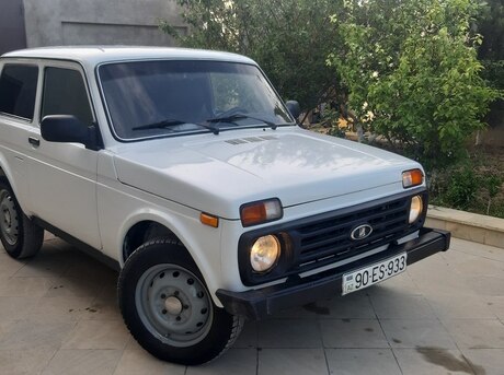 LADA (VAZ) Niva 2009