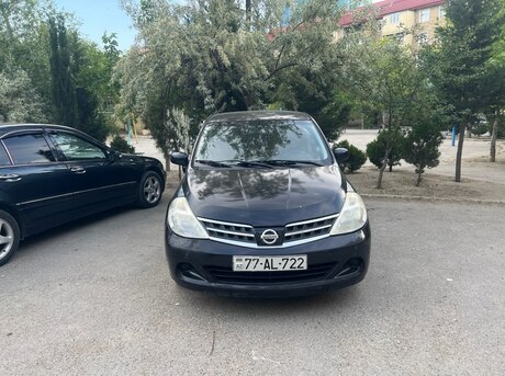 Nissan Tiida 2011