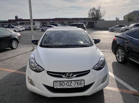 Hyundai Elantra 2011
