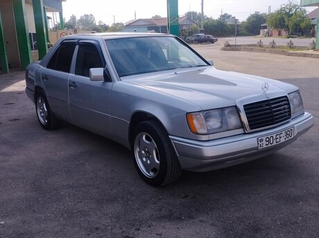 Mercedes E 200 1993