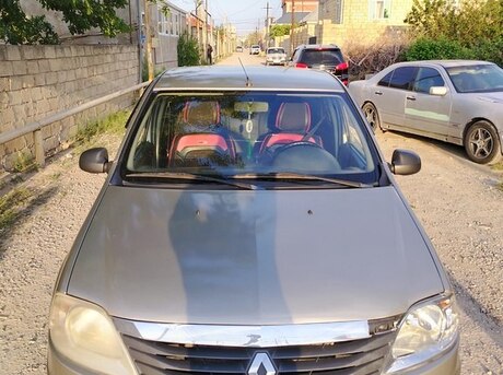 Renault Logan 2011
