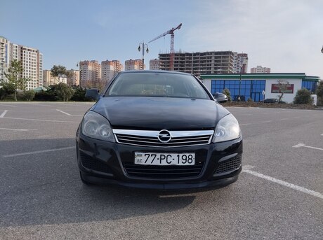 Opel Astra 2010