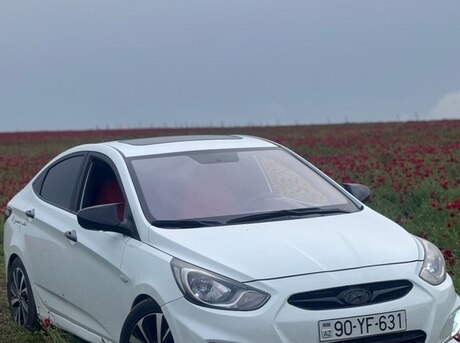 Hyundai Accent 2012