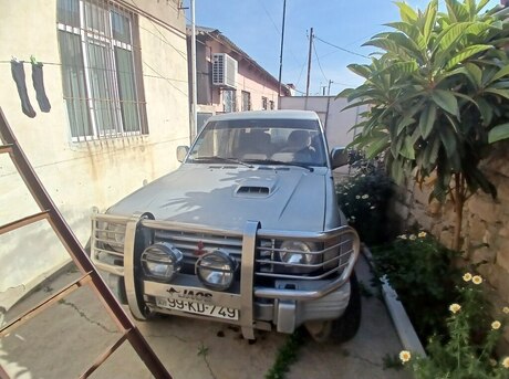 Mitsubishi Pajero 1995