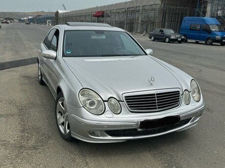 Mercedes E 270 2003