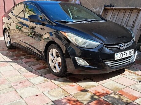 Hyundai Elantra 2013