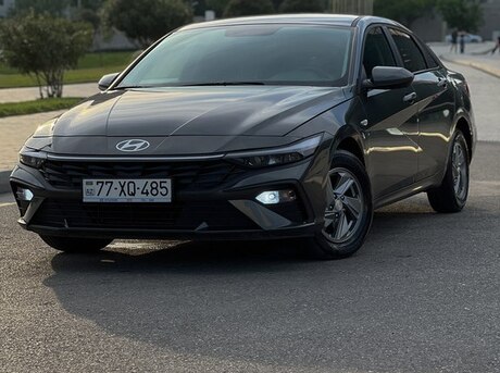 Hyundai Elantra 2024
