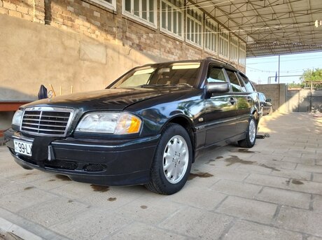 Mercedes C 220 d 2000