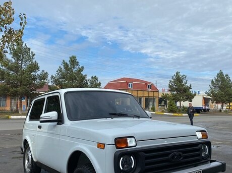 LADA (VAZ) Niva 2013