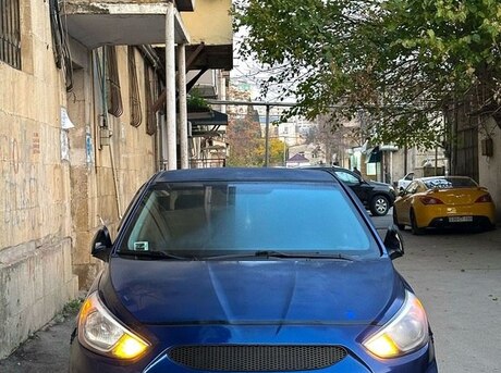 Hyundai Accent 2015