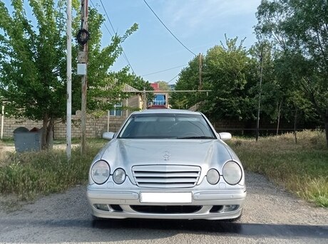 Mercedes E 280 2000