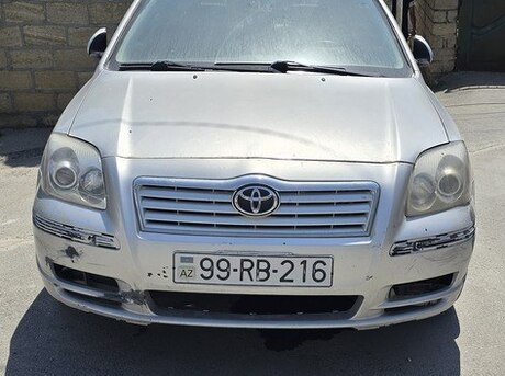 Toyota Avensis 2004