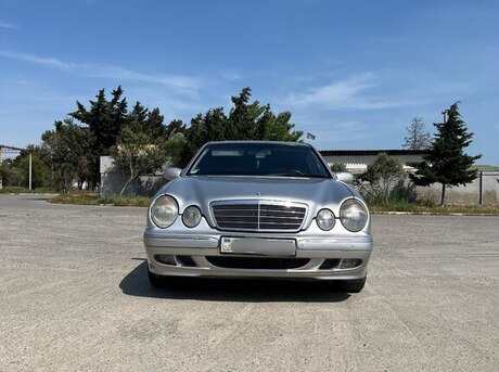 Mercedes E 270 2001