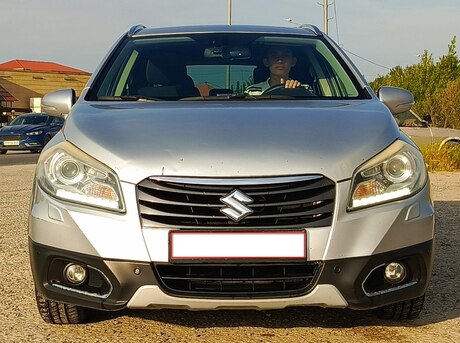 Suzuki S-Cross 2014