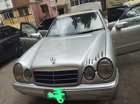 Mercedes E 300 d 1996