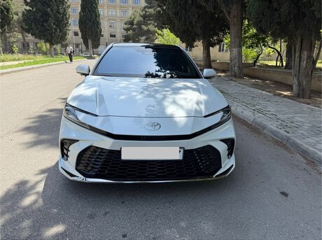 Toyota Camry 2024