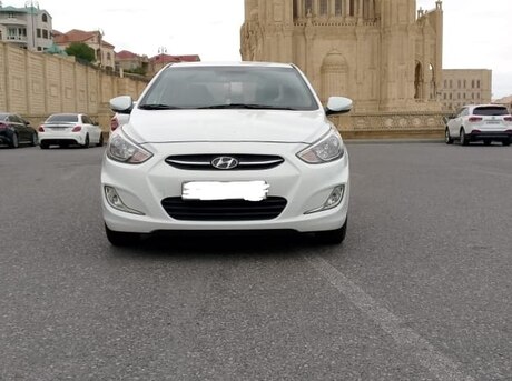 Hyundai Accent 2015
