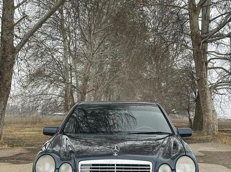 Mercedes E 240 1998