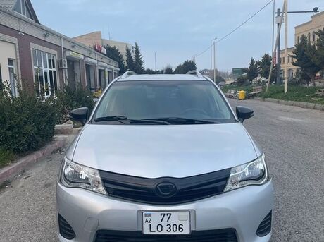 Toyota Corolla Fielder 2014