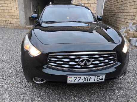 Infiniti FX35 2010