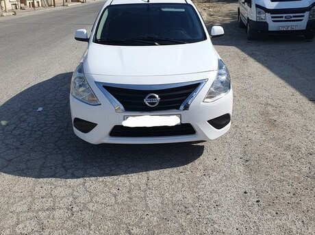 Nissan Sunny 2015