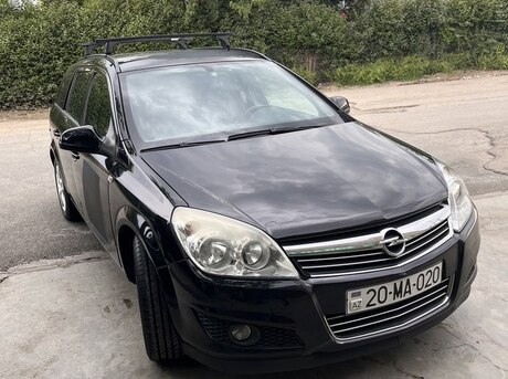 Opel Astra 2010