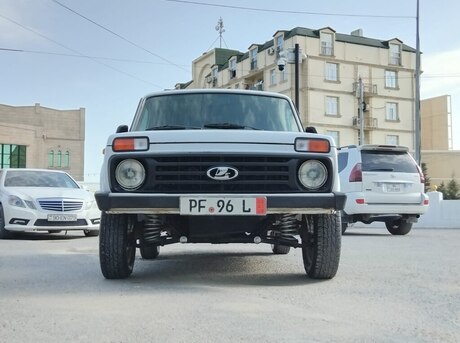 LADA (VAZ) Niva 2006