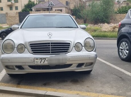 Mercedes E 220 d 2001