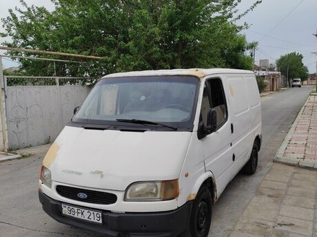 Ford Transit 2000
