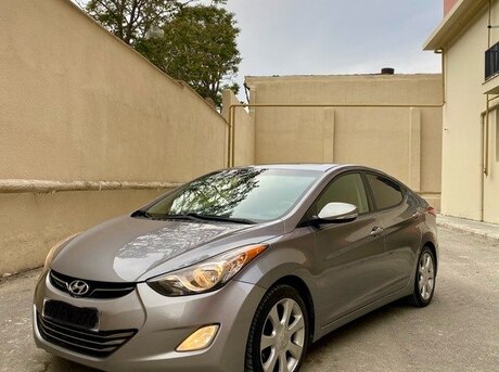 Hyundai Elantra 2012