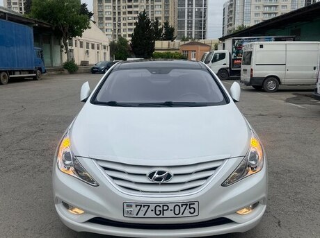 Hyundai Sonata 2010