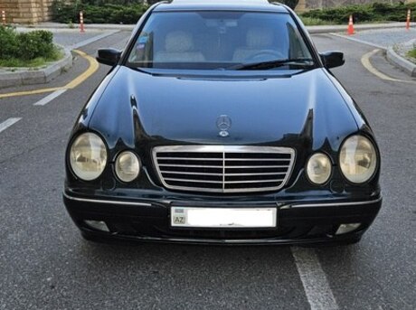 Mercedes E 240 2001