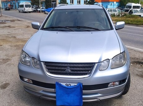 Mitsubishi Airtrek 2003