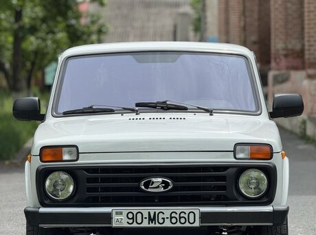 LADA (VAZ) Niva 2012