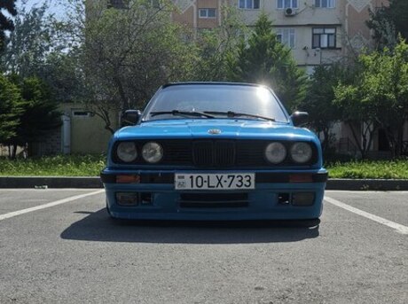 BMW 320 1983