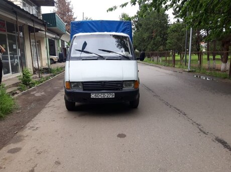 GAZ 2705 1998