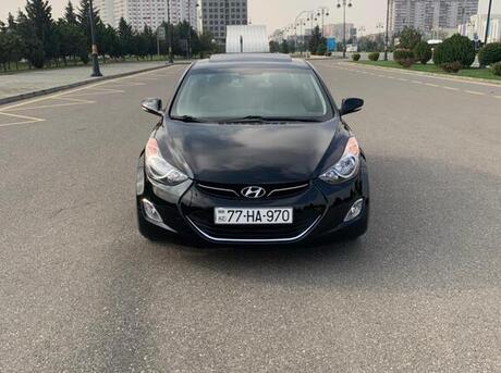 Hyundai Elantra 2011