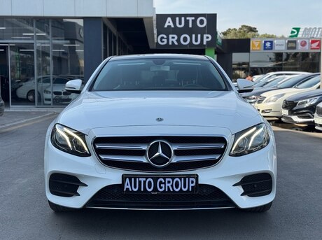 Mercedes E 300