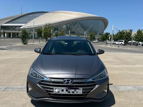 Hyundai Elantra 2018