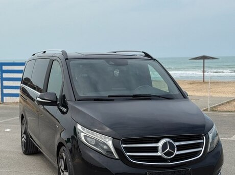 Mercedes V 220