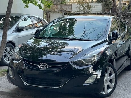 Hyundai Elantra 2013