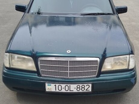 Mercedes C 200
